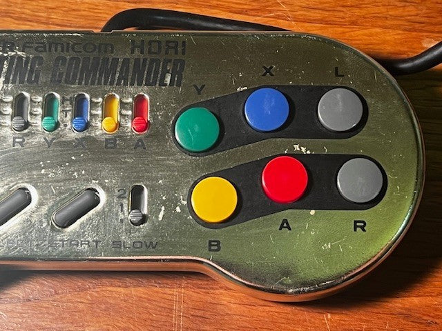 Hori Fighting Commander – Black & Gold – Super Famicom