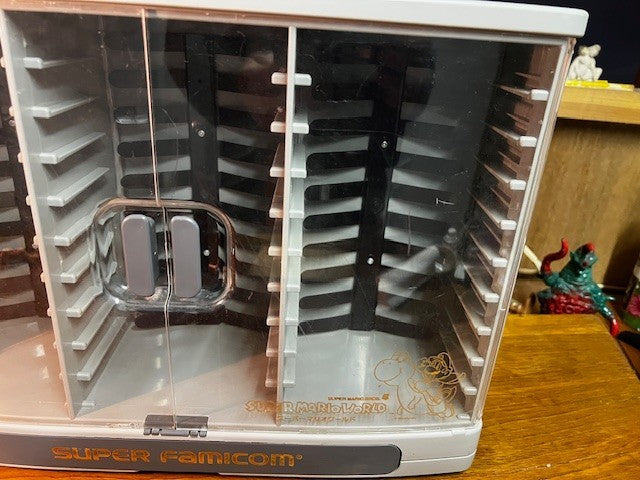 Super Famicom Super Mario World Cartridge Storage Cabinet 30 Slot – Nintendo
