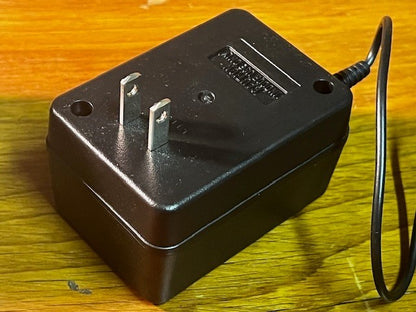 OEM NINTENDO HVC-002 AC ADAPTER - SUPER FAMICOM - BOXED - ORIGINAL