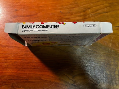HOSHI NO KIRBY - NINTENDO - FAMICOM - COMPLETE w/ STICKER