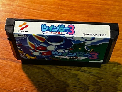 TwinBee 3: Poko Poko Daimaou – Famicom – Konami – Loose – Very Good