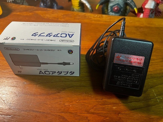 OEM NINTENDO HVC-002 AC ADAPTER - SUPER FAMICOM - BOXED - ORIGINAL