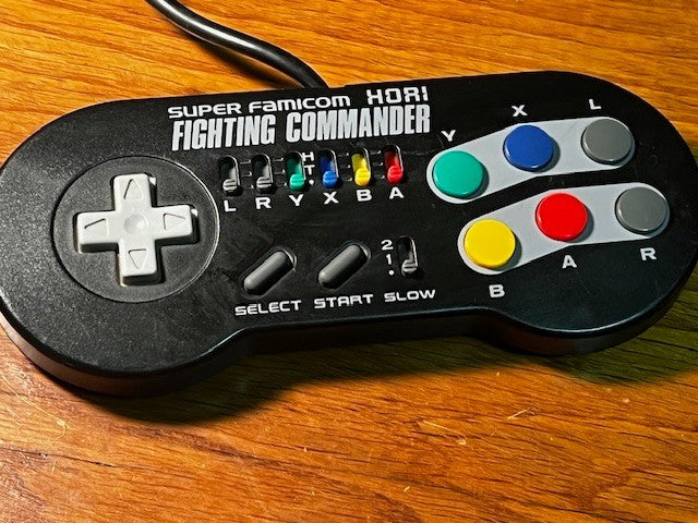 Hori Fighting Commander – Black & Gold – Super Famicom