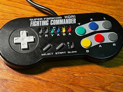 Hori Fighting Commander – Black & Gold – Super Famicom